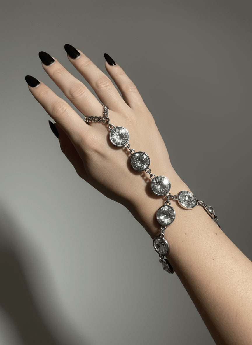Show Stopper Crystal Hand Chain - eklexic