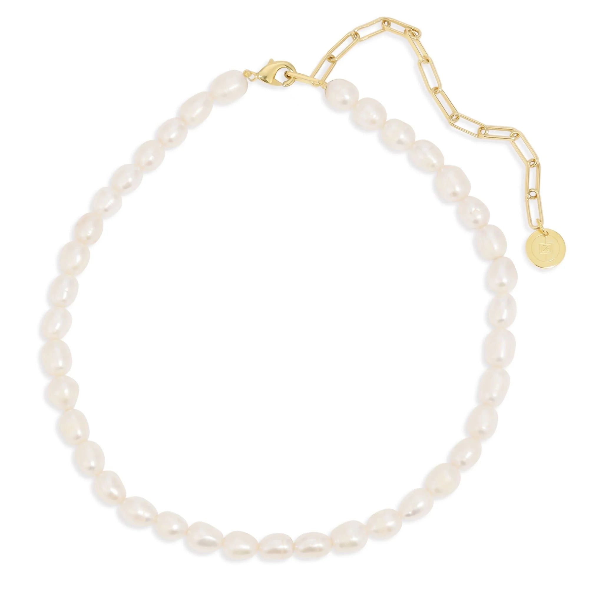 Pearl and gold chain necklace for Piper Pearl Choker Necklace with border 1px solid